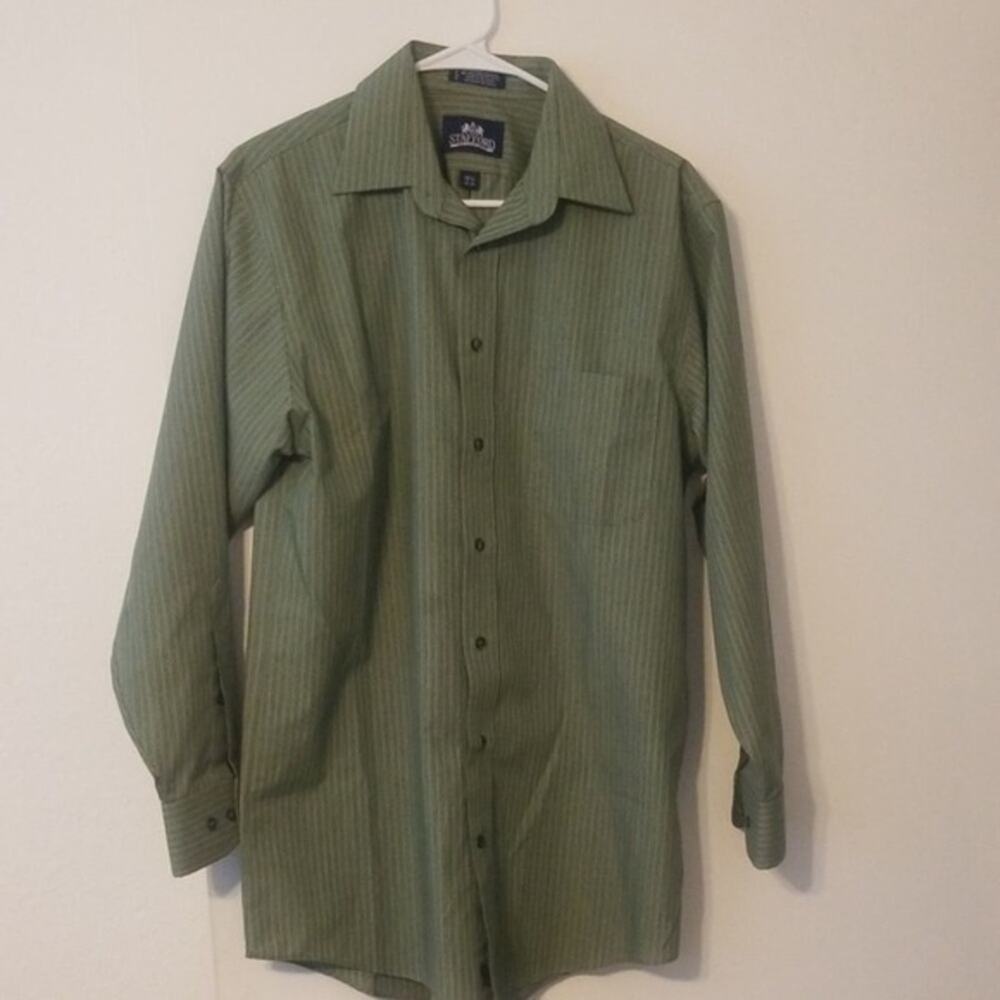 Stafford‎ green dress shirt. Size 15 1/2 32-33